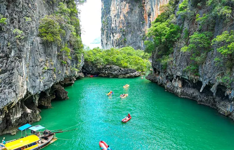 جزیره جیمز باند