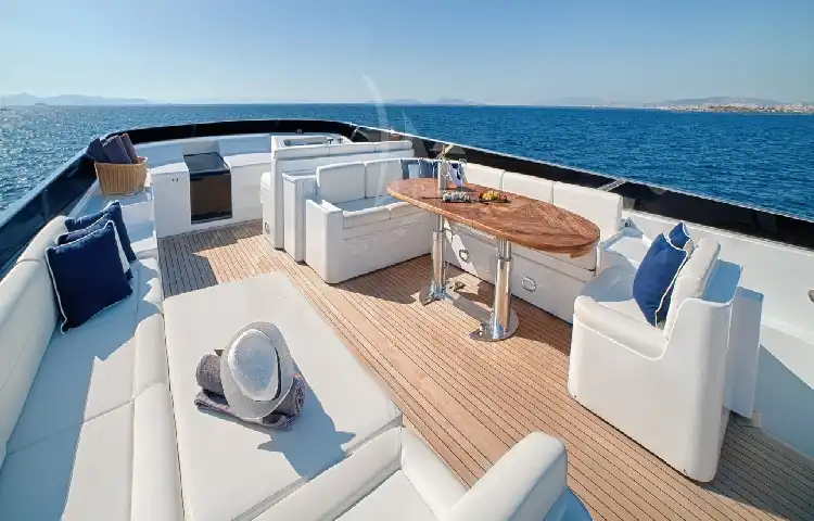 کشتی زویی یات (Zoe Yacht)