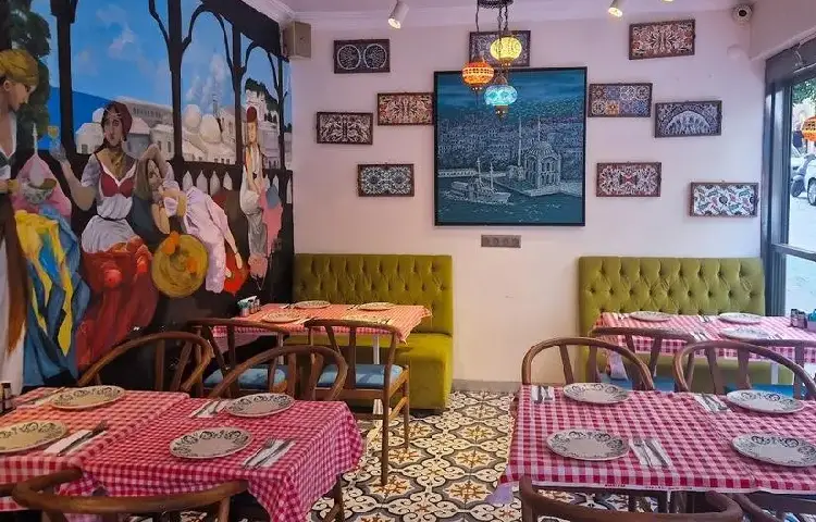 کافه پریواتو استانبول
