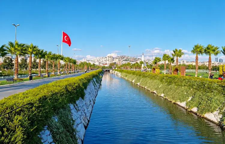 پارک ساحلی مالتپه