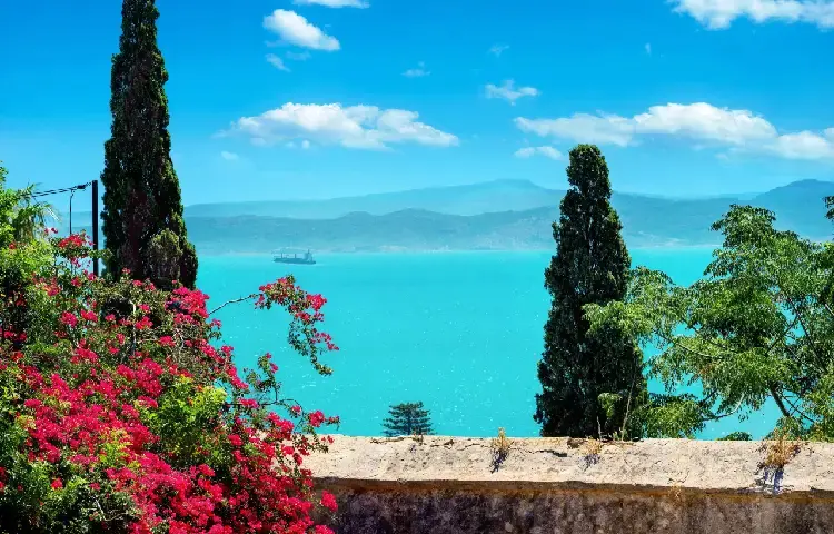 بهترین زمان برای سفر ارزان به تونس