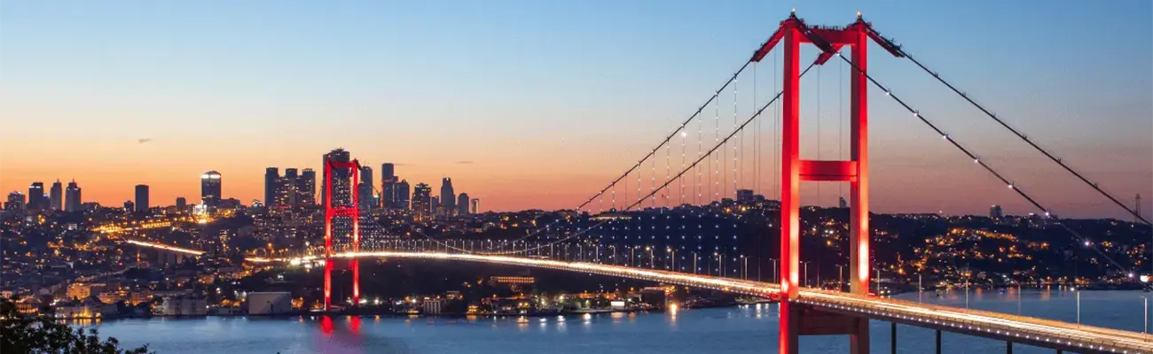 پل بسفر استانبول؛ شاهراه میان اروپا و آسیا